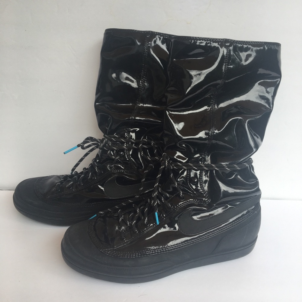 Nike Storm Warrior Hi Black Patent boot Sz 9